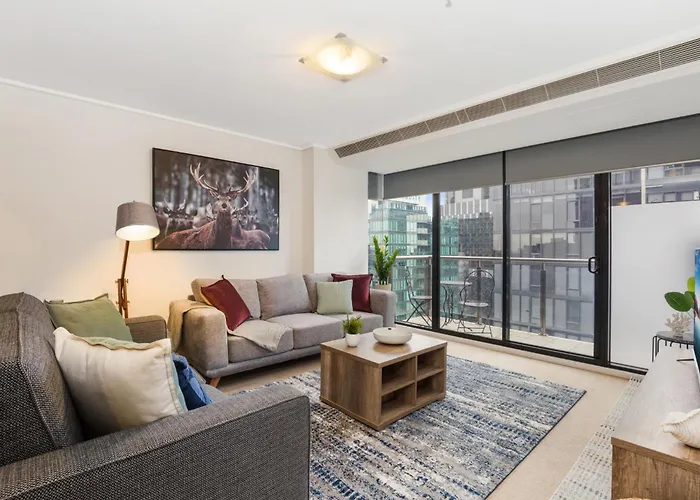 Luxe 2-Bed Apartment With River Views Near Casino