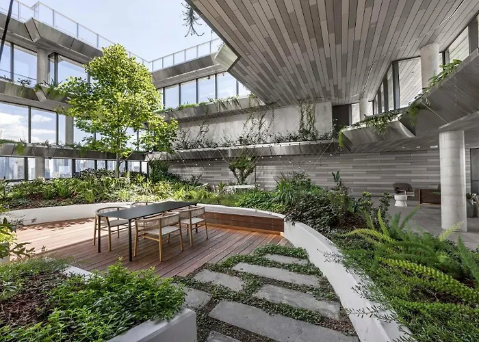 Luxury Living In Melbourne-S Premier Collins Arch
