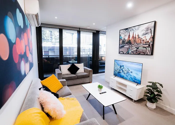 Cozy Spacious Holiday 2B2B Melbourne Cbd Apartment