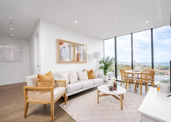Luxury Bay View Apartment