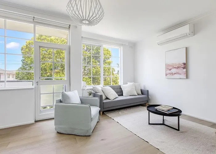 A Radiant City Escape Steps From Shops And Metro