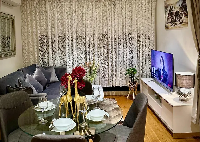Apartment 405 8 Daly St South Yarra 3141 Lucia