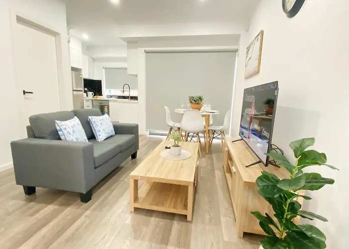 Quiet Cozy Townhouse 6 Mins To Airport And Shoping Mail