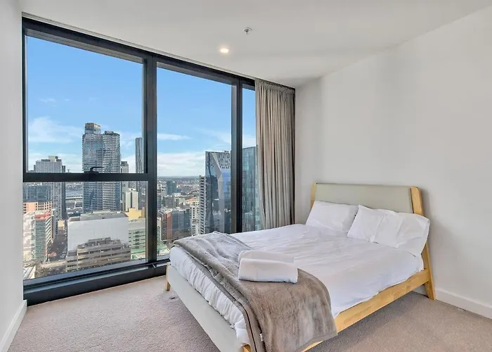 3Br 2Ba Chic Apt With Parking