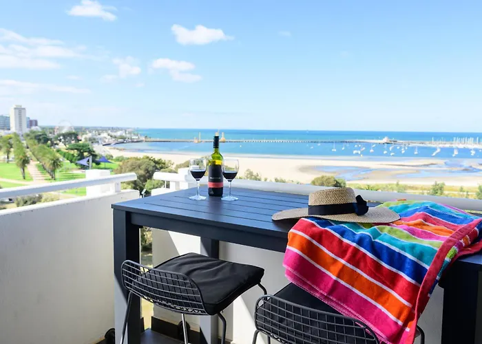 Jade - St Kilda Beach Views