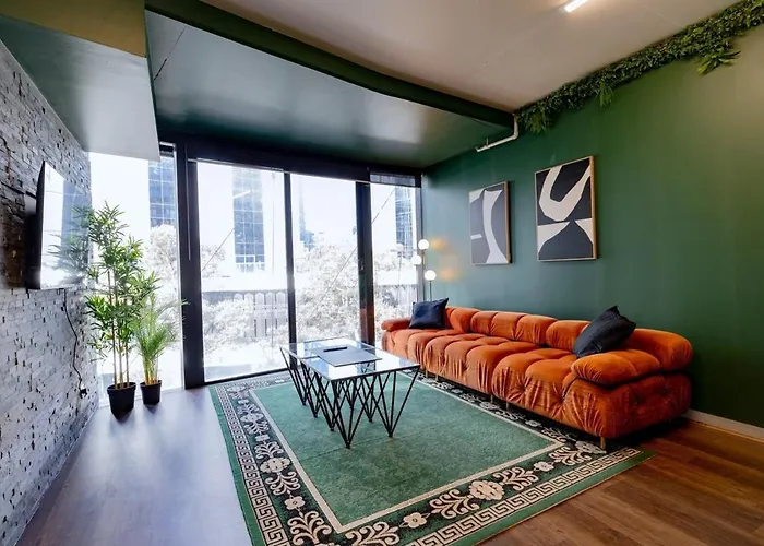 Modern Urban Living Next To Marvel Stadium