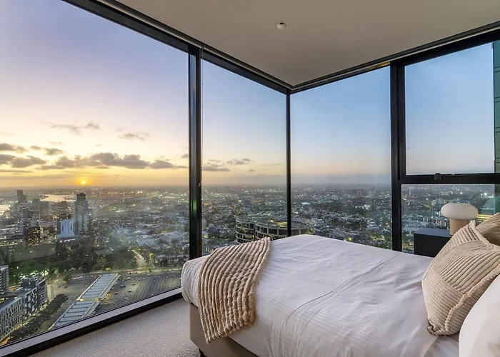 2Br Apartment, Panoramic 180 Degrees Views On 52Nd Floor