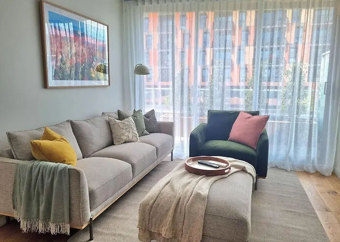 Regent Retreat Top Floor Apartment