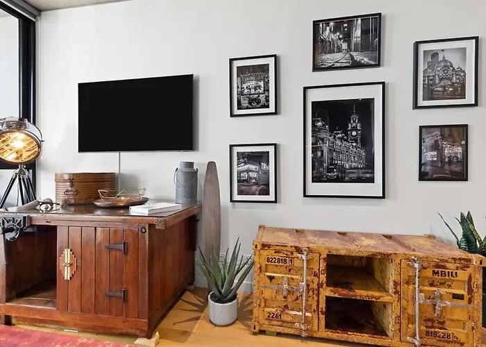 Greville St Gem Modern Industrial