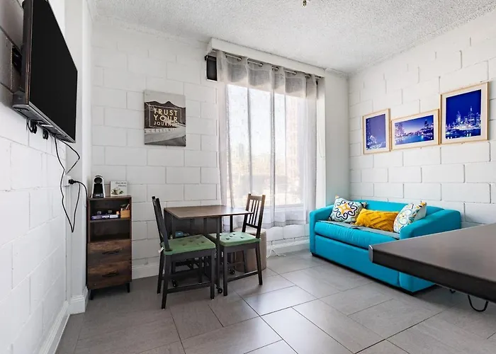 Prime Location - Newly Renovated Quaint 1Br Apt!