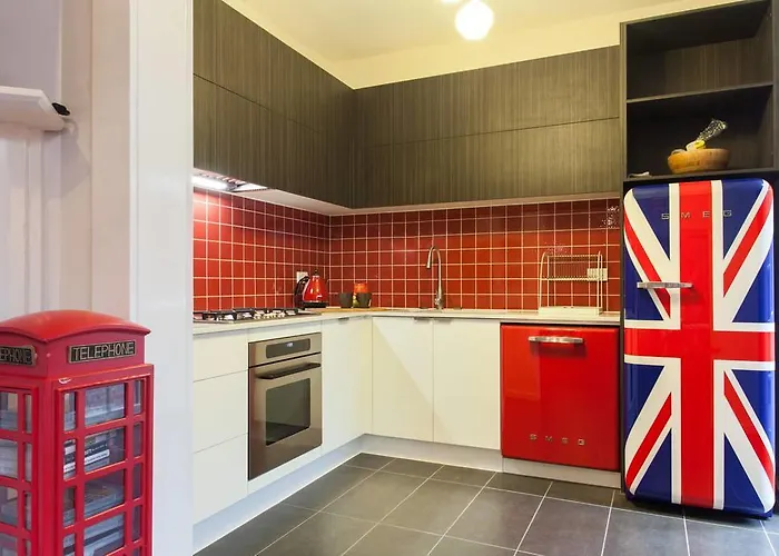 Redtro House