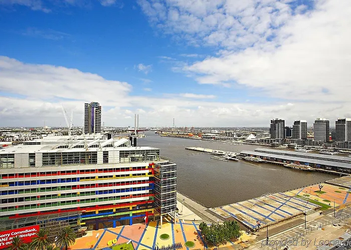 Astra Apartments Docklands