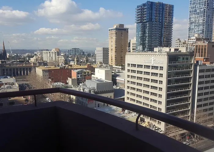 Three Bedroom @ Paramount