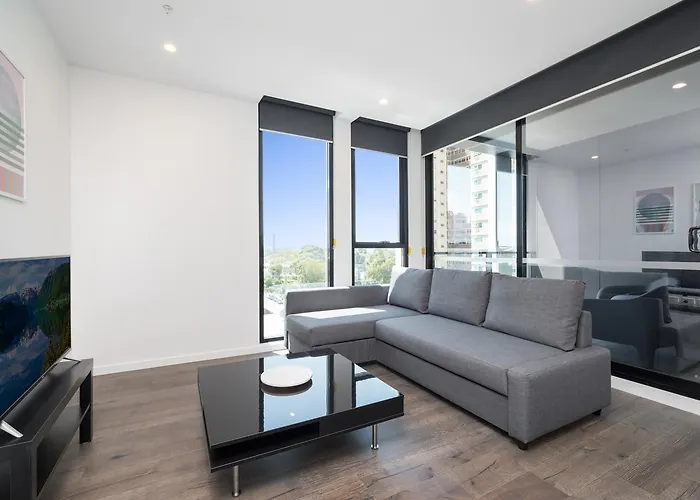 Collingwood Cribs