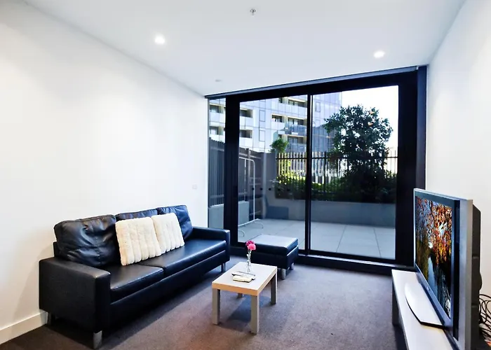 Melbourne Star Apartment