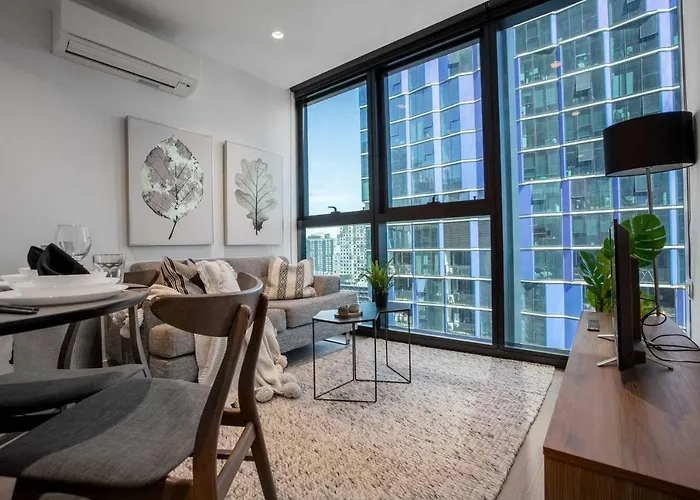 Cozy Apt With City Views Next To Meblourne Central
