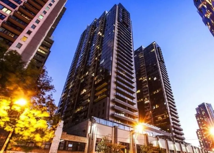 Readyset Apartments At City Tower