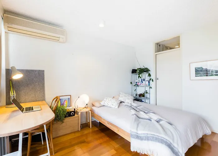 Isaac, 1Bdr South Melbourne Apartment