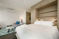 Melbourne Fully Self Contained Modern Studio Apartment 4505B