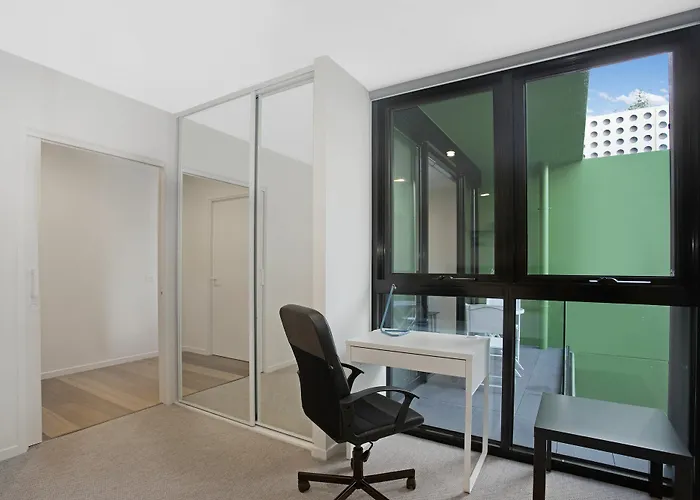 Astra Apartments Carlton