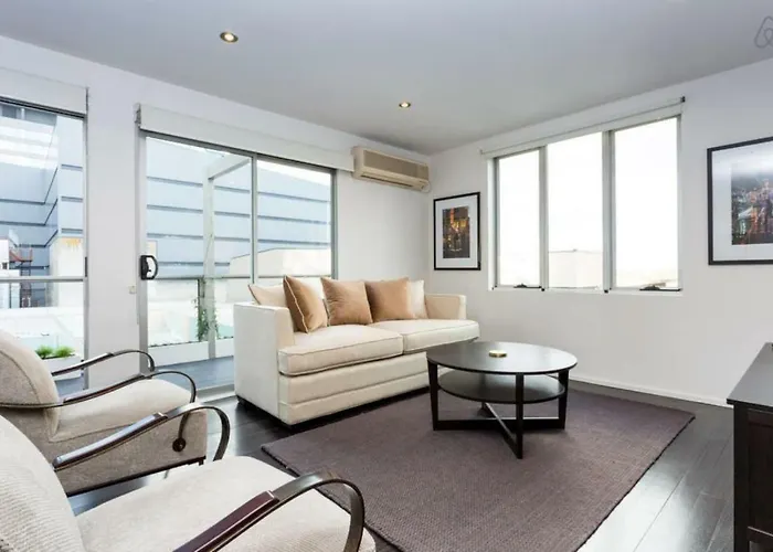 Penthouse At Graffiti Laneways & Top Restaurants