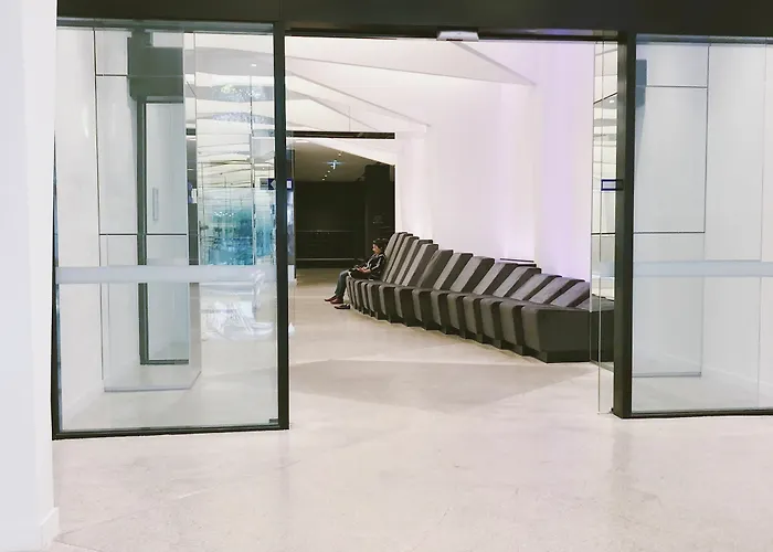 Hfn Melbourne Cbd Apartment