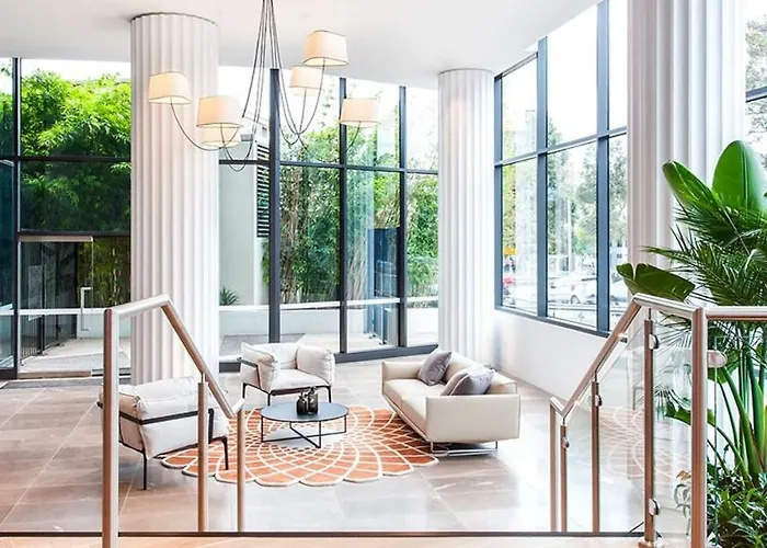 3 Saint Kilda Road