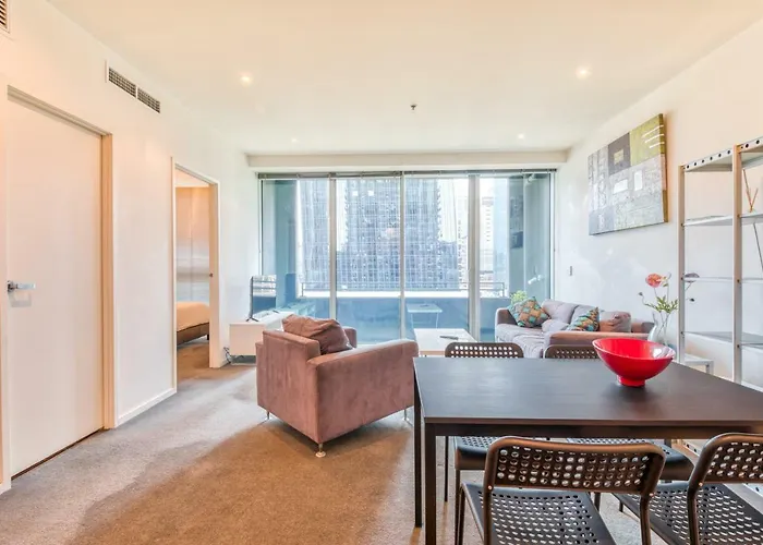 Collins St, Southern Cross, 2 Bd, Parking, Free Wifi