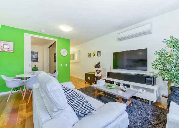 Fitzroy Lifestyle 1 Bed With Pool, Spa, Sauna & Gym