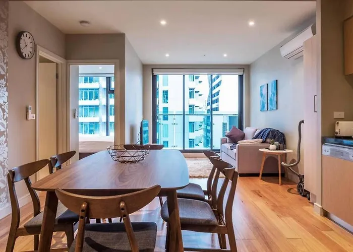 Istana 10, Melbourne Cbd