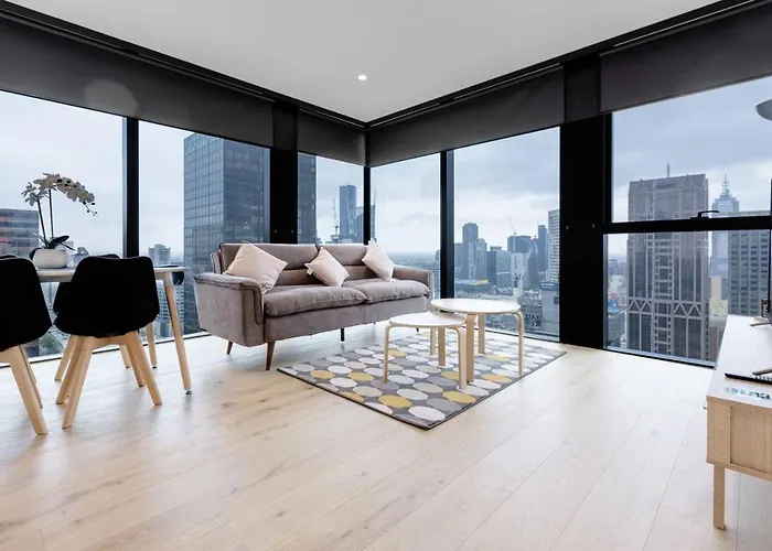 Luxury 2Bed2Bath Apt In The Heart Of Mel@Collins