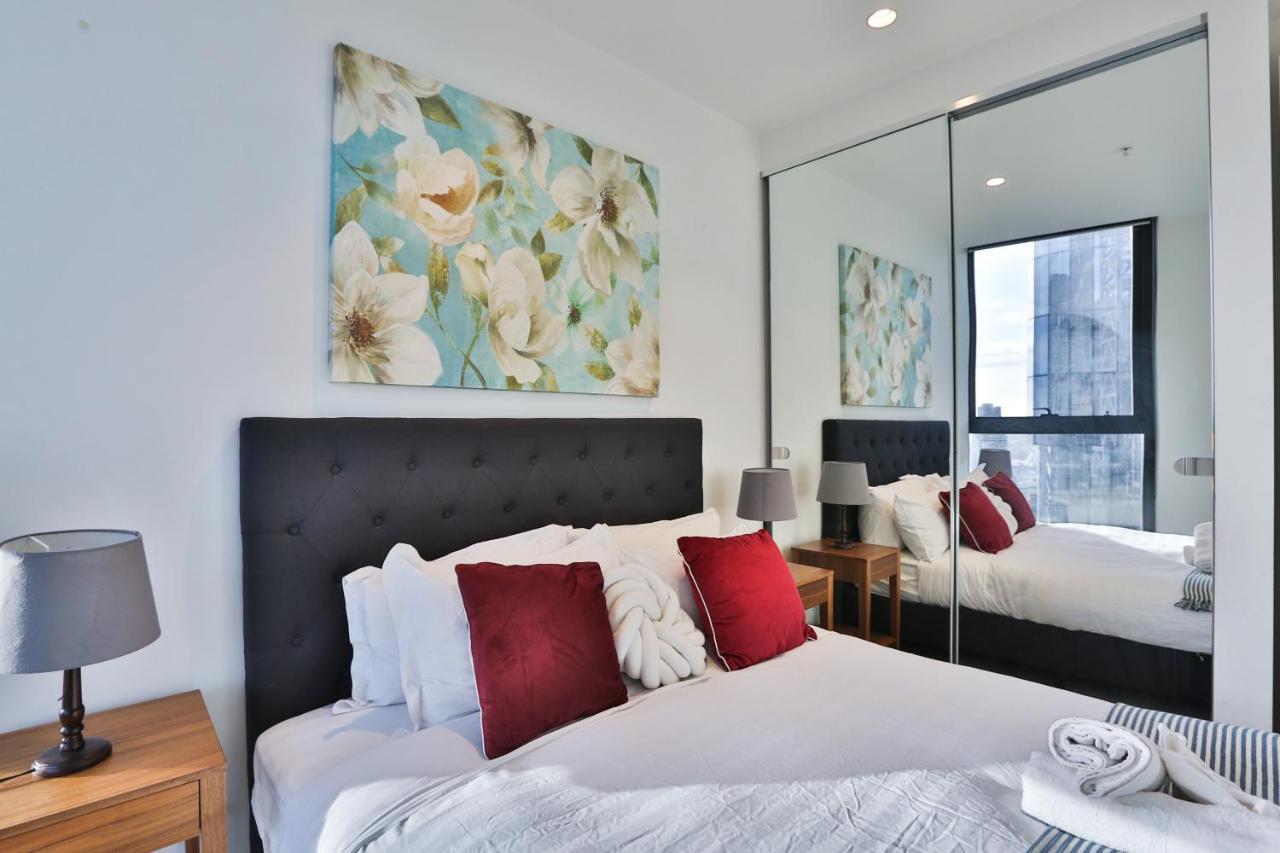 Eq Tower Cbd Apartment Melbourne