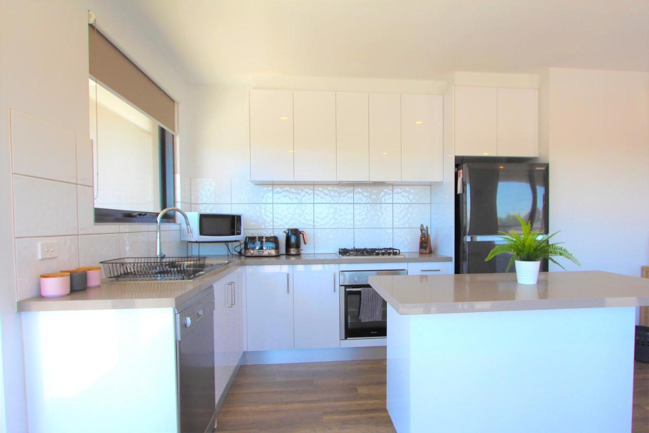Staycentral - Heidelberg Heights Penthouse Apartment *
