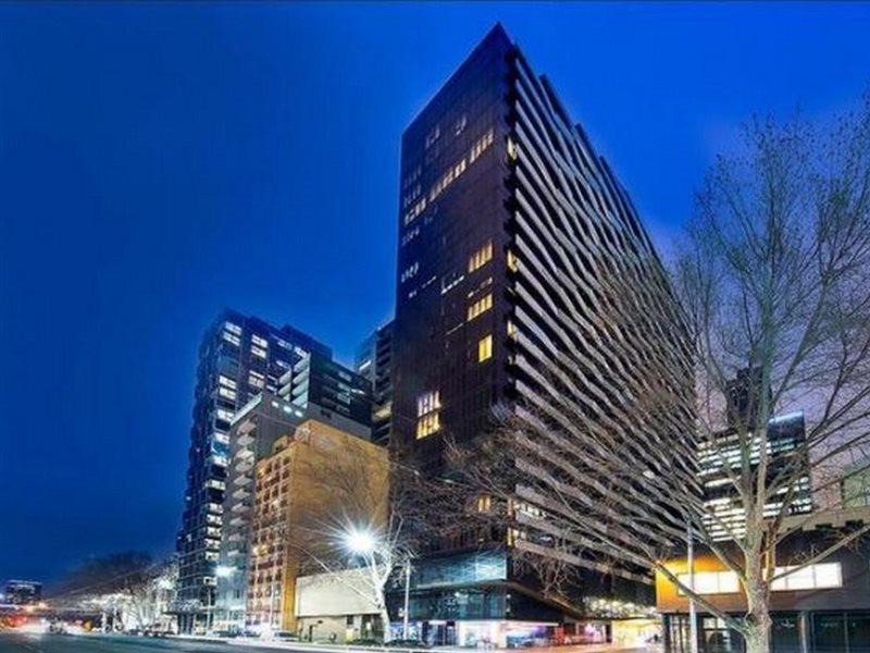 Aura On Flinders Serviced *