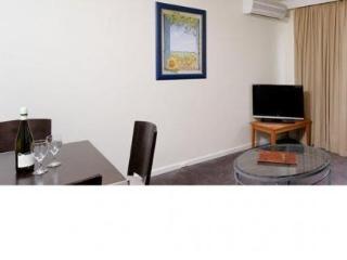 Edge North 4* Melbourne