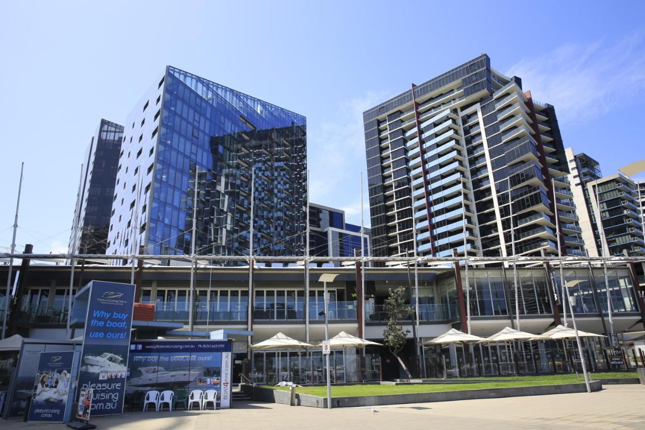 Docklands Luxury Penthouse Right Above The District Docklands Apartment *