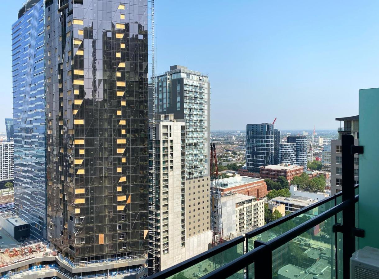Large 2b2b Near Southern Cross Freeparking Gym Pool Apartment Melbourne