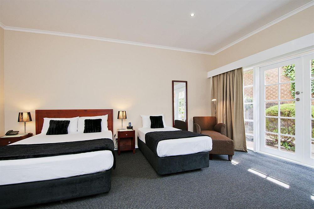 Quality Airport Hotel Melbourne