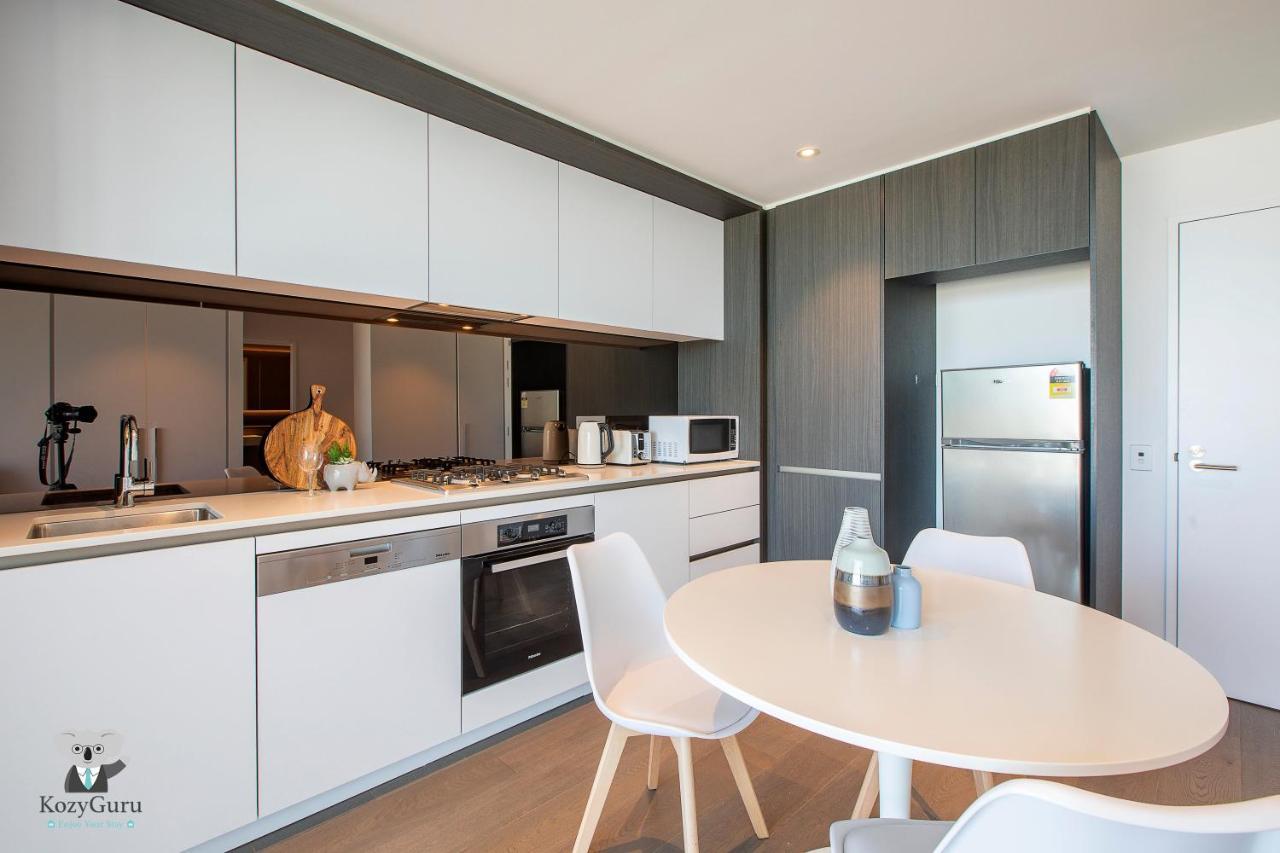 Kozyguru Docklands Luxury Water View 1 Bed Vdo915 Apartment