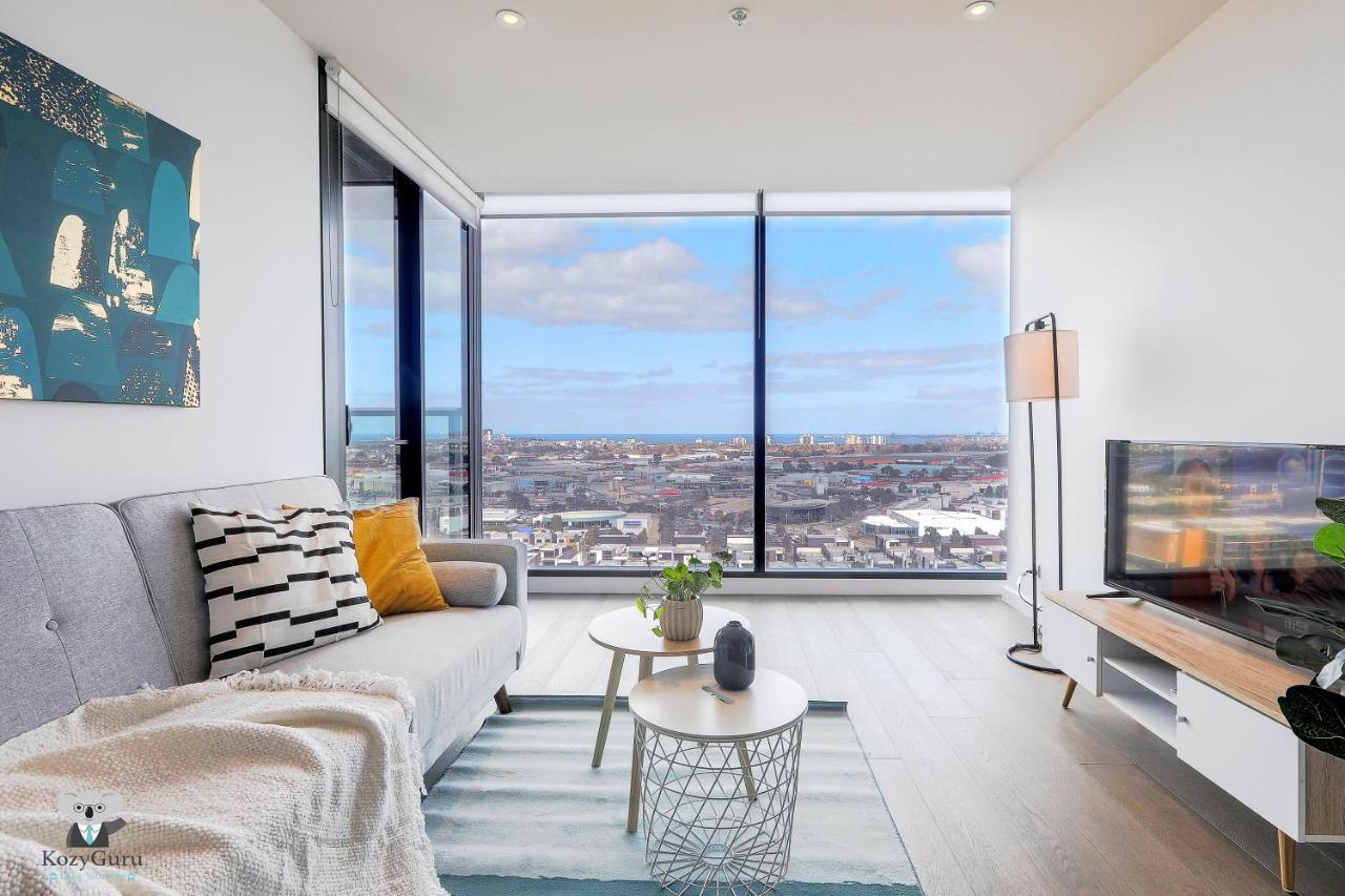 Kozyguru Docklands Luxury Water View 1 Bed Vdo915