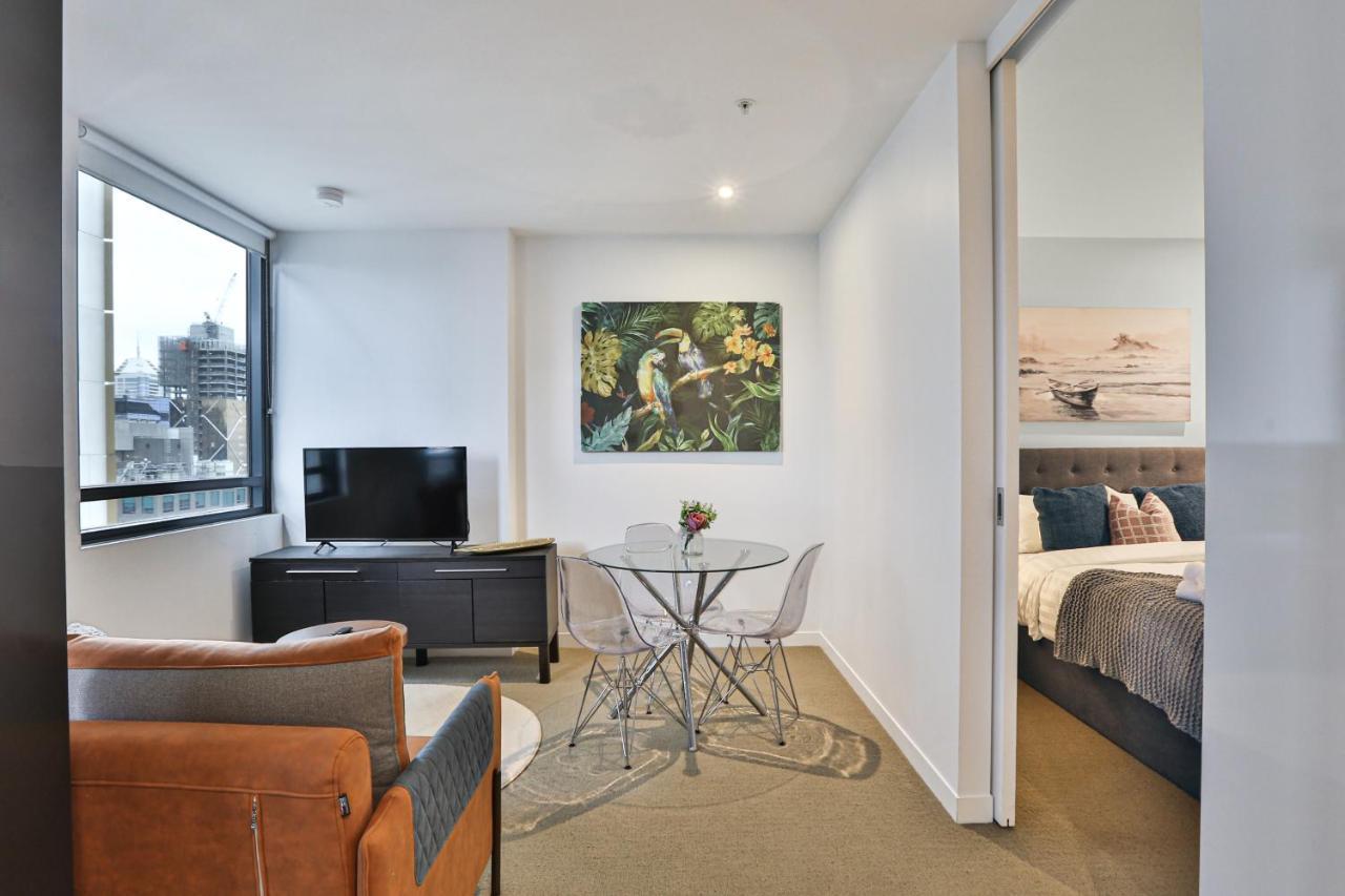 My80 Located In The Inner Of Cbd Apartment