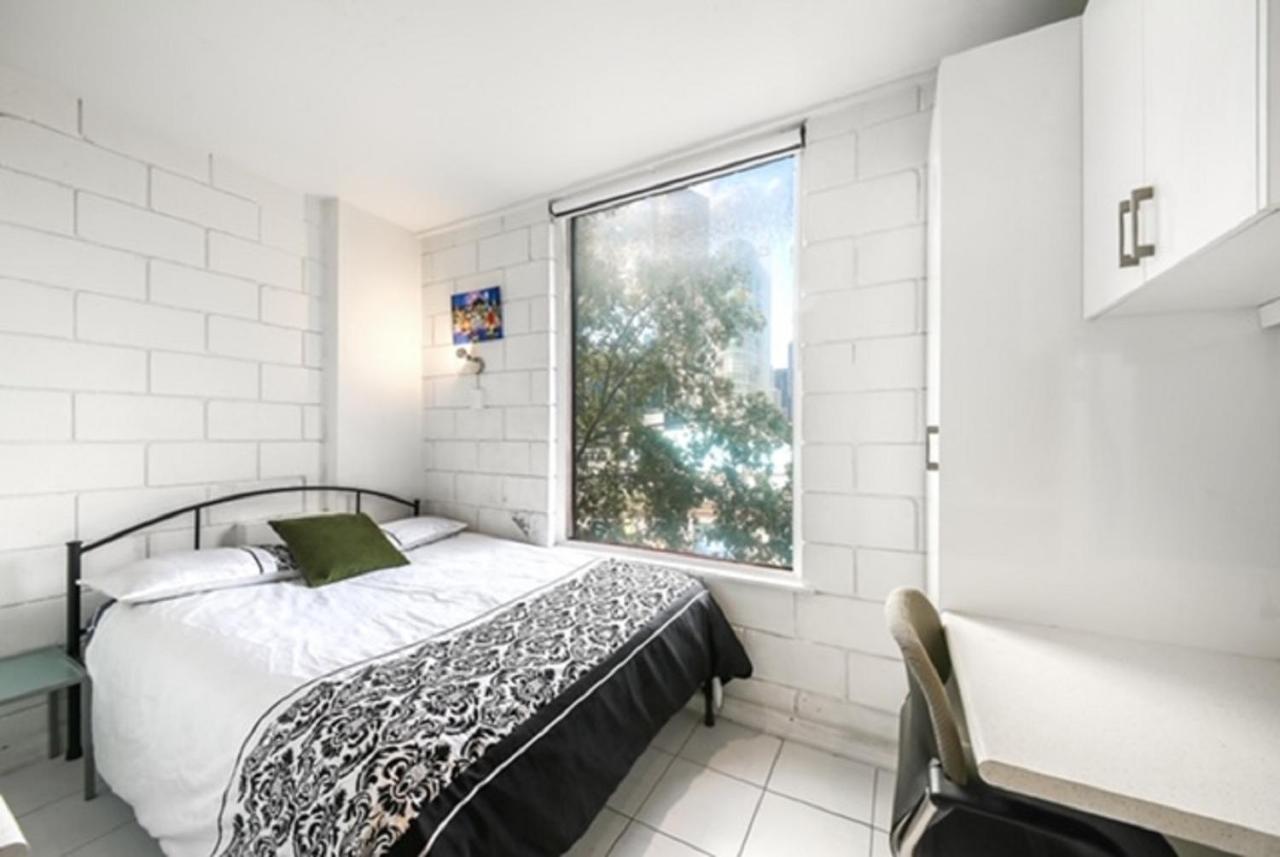 Shelleystayz Flinders St Melbourne
