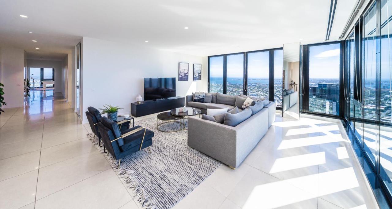 Panoramic Skyview Penthouse *
