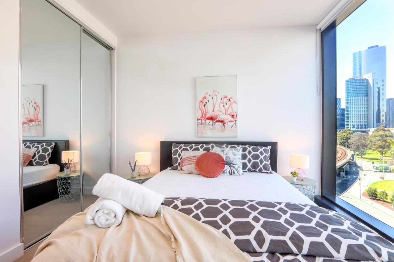 Kozyguru Docklands Modern Cozy 1 Bed Unit Vdo628 *
