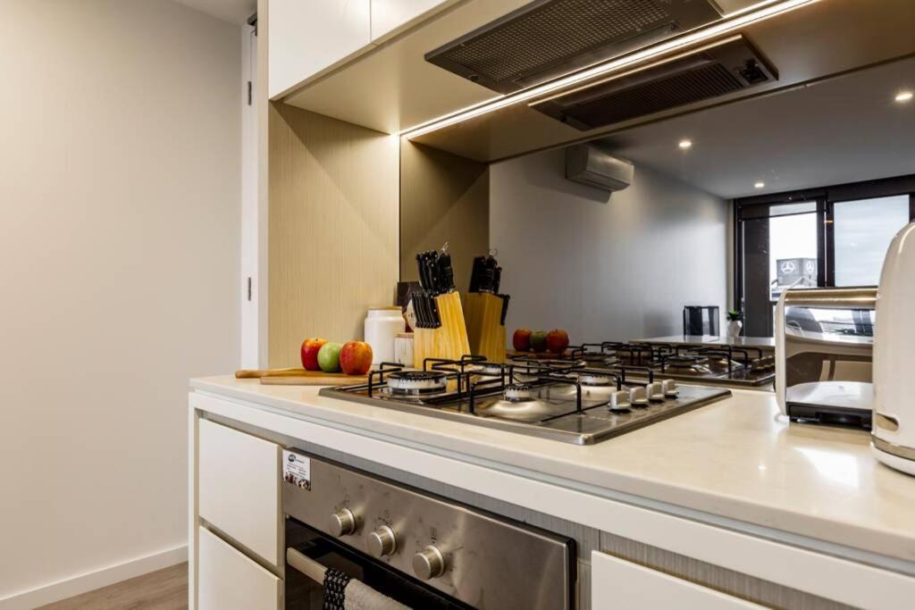 1br Stunning View! Close To Unimelb Southbank Apartment Melbourne