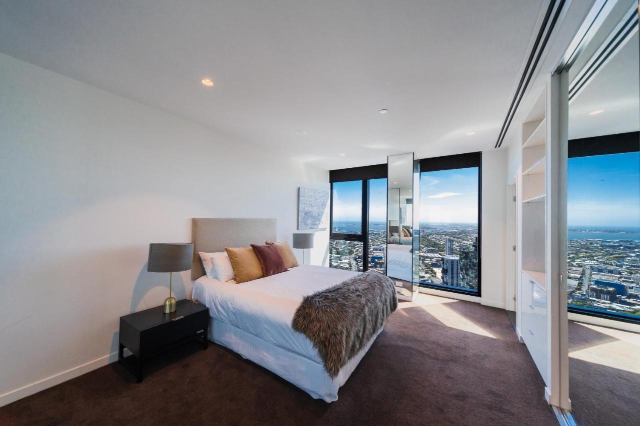 Panoramic Skyview Penthouse Apartment Melbourne
