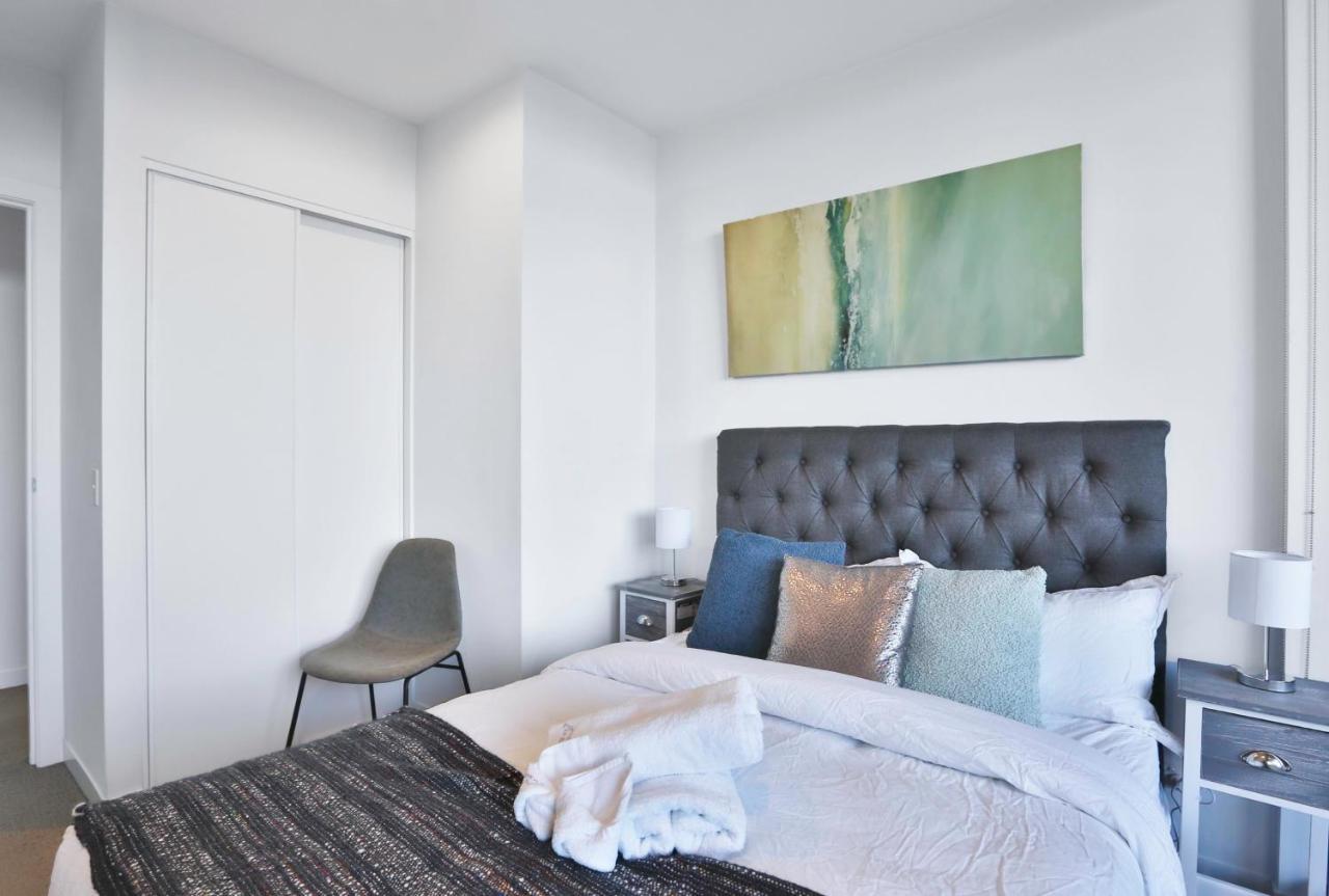 My80 Located In The Inner Of Cbd Apartment
