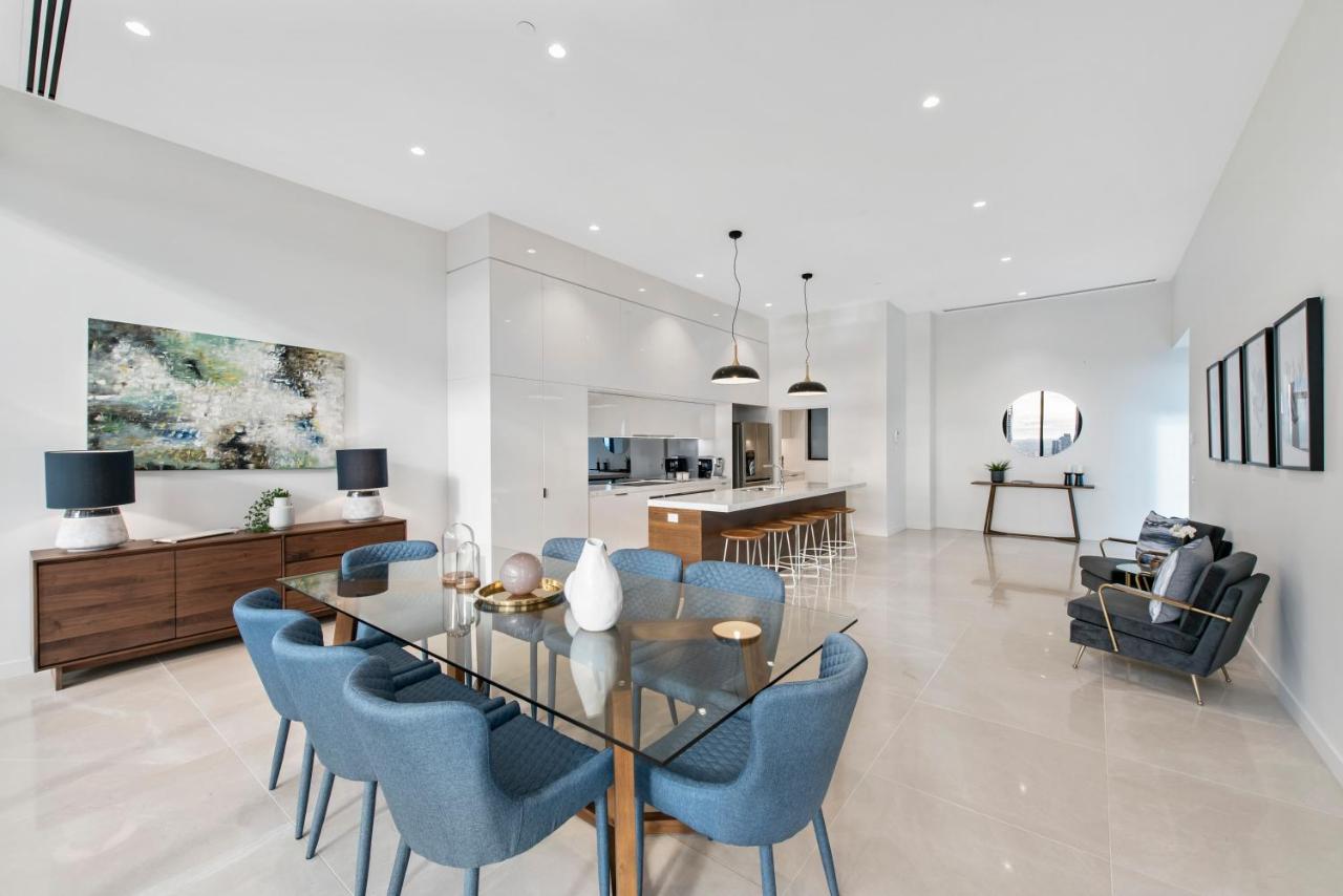 Panoramic Skyview Penthouse
