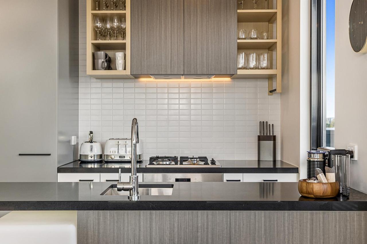 Luxe 3-bed Near Lygon St Bars And Dining Apartment