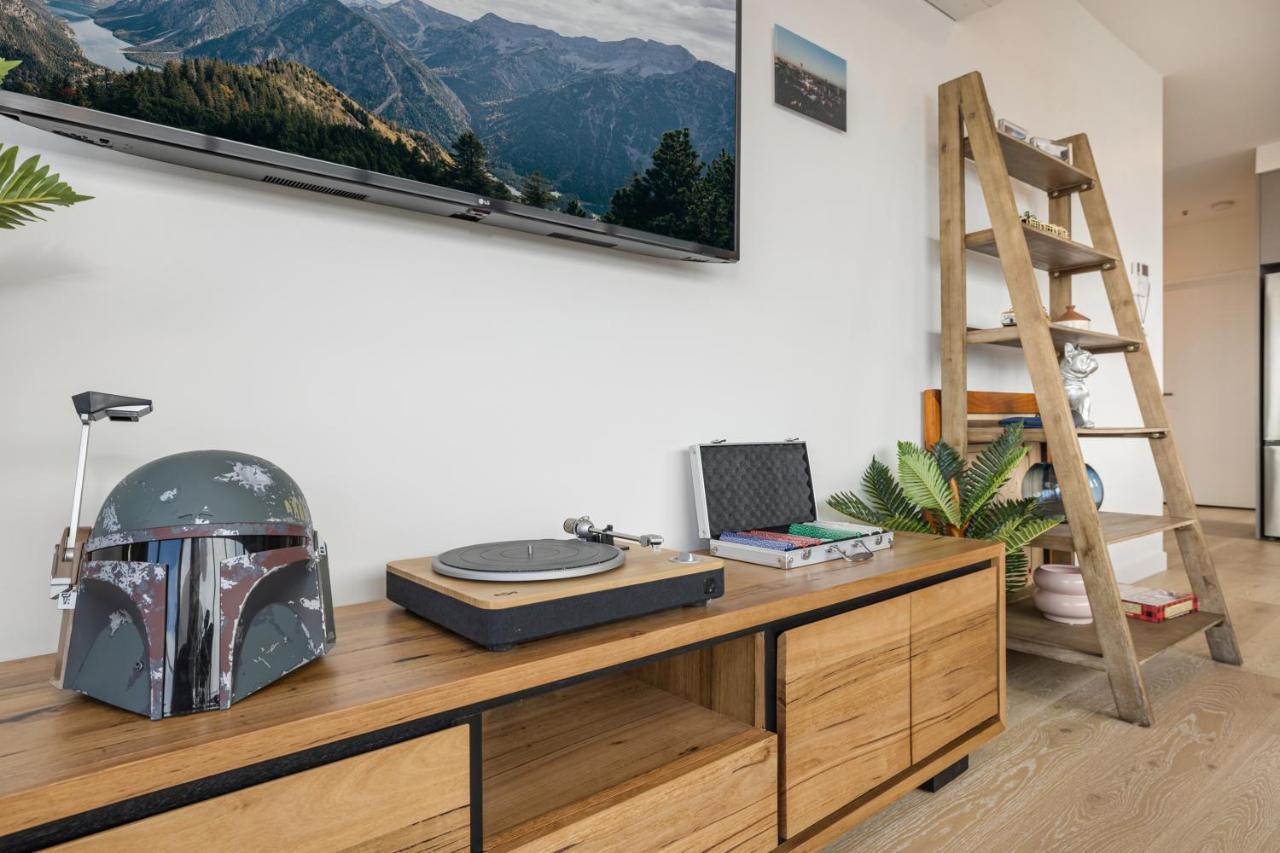 Luxe 3-bed Near Lygon St Bars And Dining Apartment *